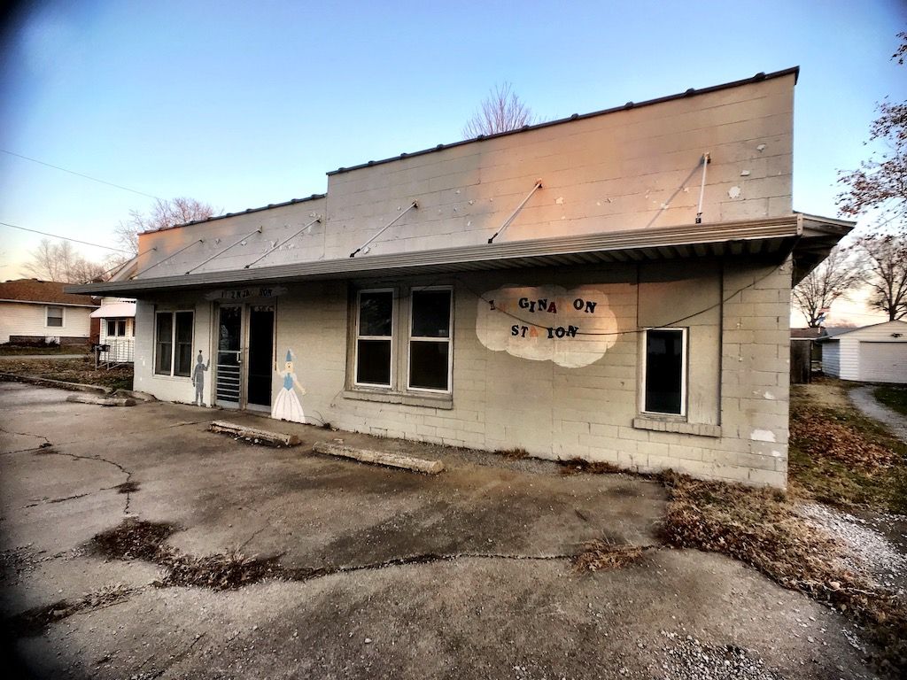 1722 N Jackson St, Litchfield, IL 62056